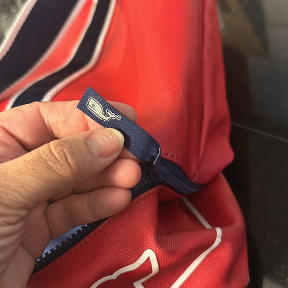 Vineyard vines “For target” red beach bag! - Picture 14 of 16